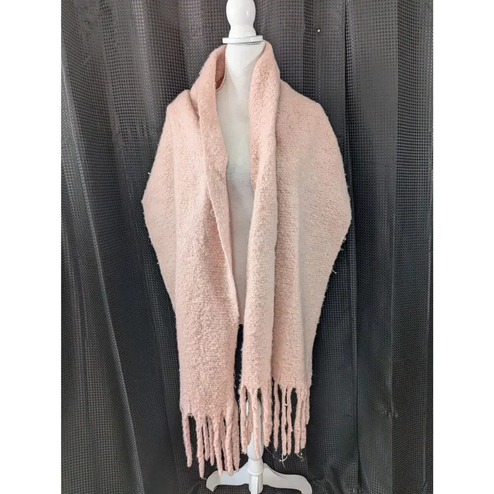 GORGEOUSLY FLUFFY AND TOUCHABLE TEXTURED SHELL PINK KNIT WRAP, SCARF! EXTRA LG!